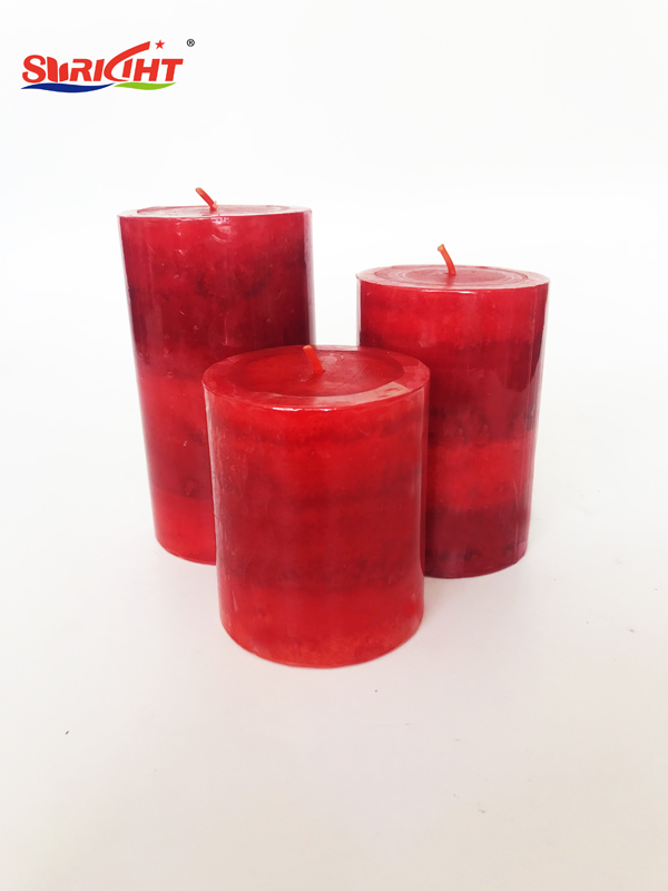 New red gradient cream snowflake effect pillar candle